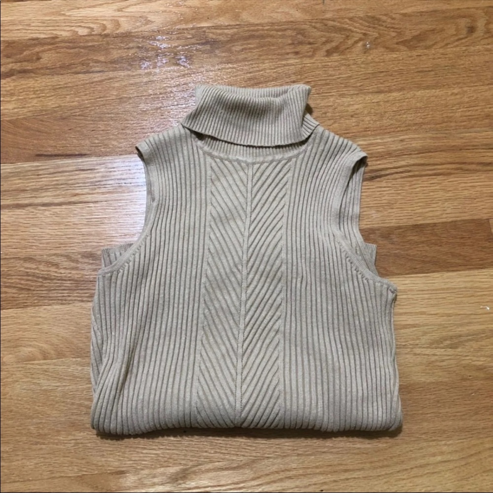 tan/mustard turtleneck top